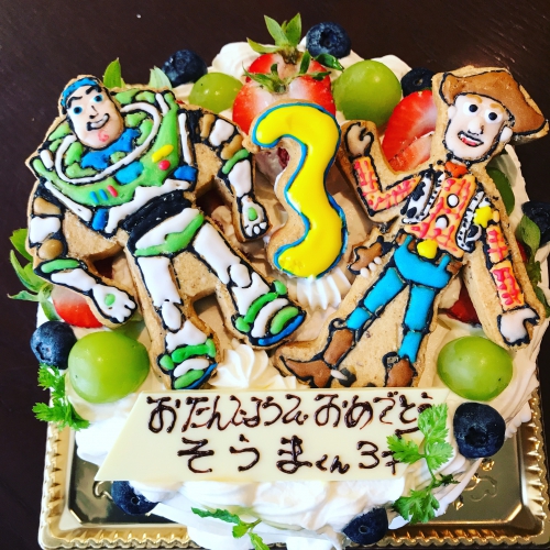 トイストーリーケーキ・太宰府キャラクターケーキ。ノエルの樹